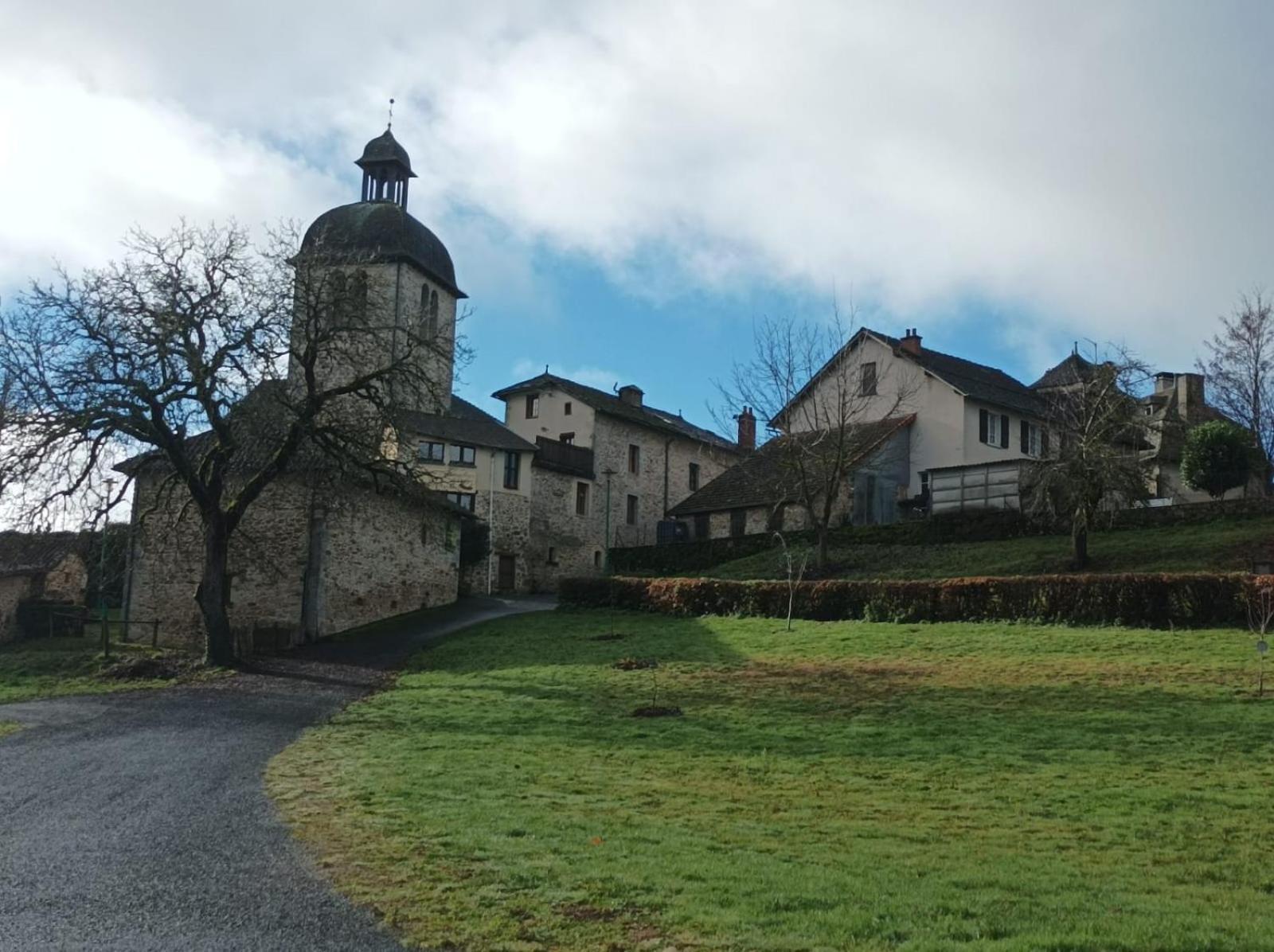 Auberge De Mourjou エクステリア 写真